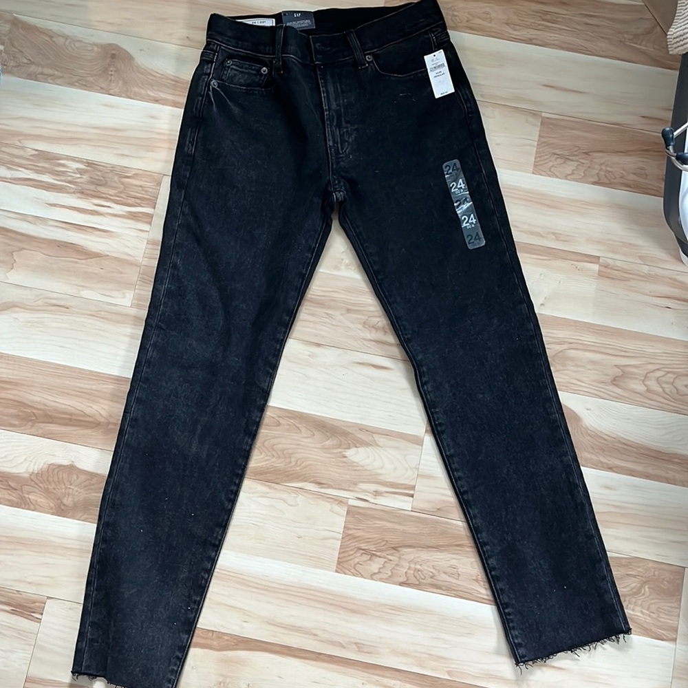 GAP a black girlfriend mid-rise jeans